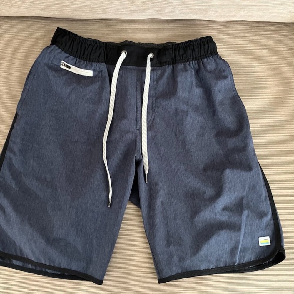 Vuori Banks Shorts Size S 9" Inseam